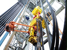 上海埃因石油钻井电缆应用在石油工业中